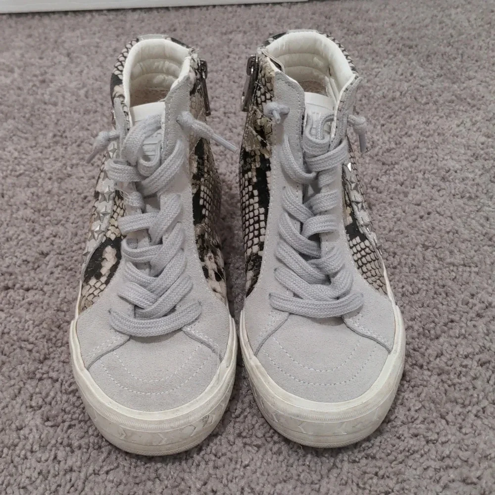 Vintage Havana Snakeskin Star Studded Hidden Wedge High Top Sneakers Grey 4.5